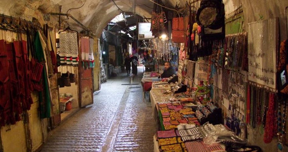 מתנחלים אחוזי אמוק תקפו פלסטינים בחברון