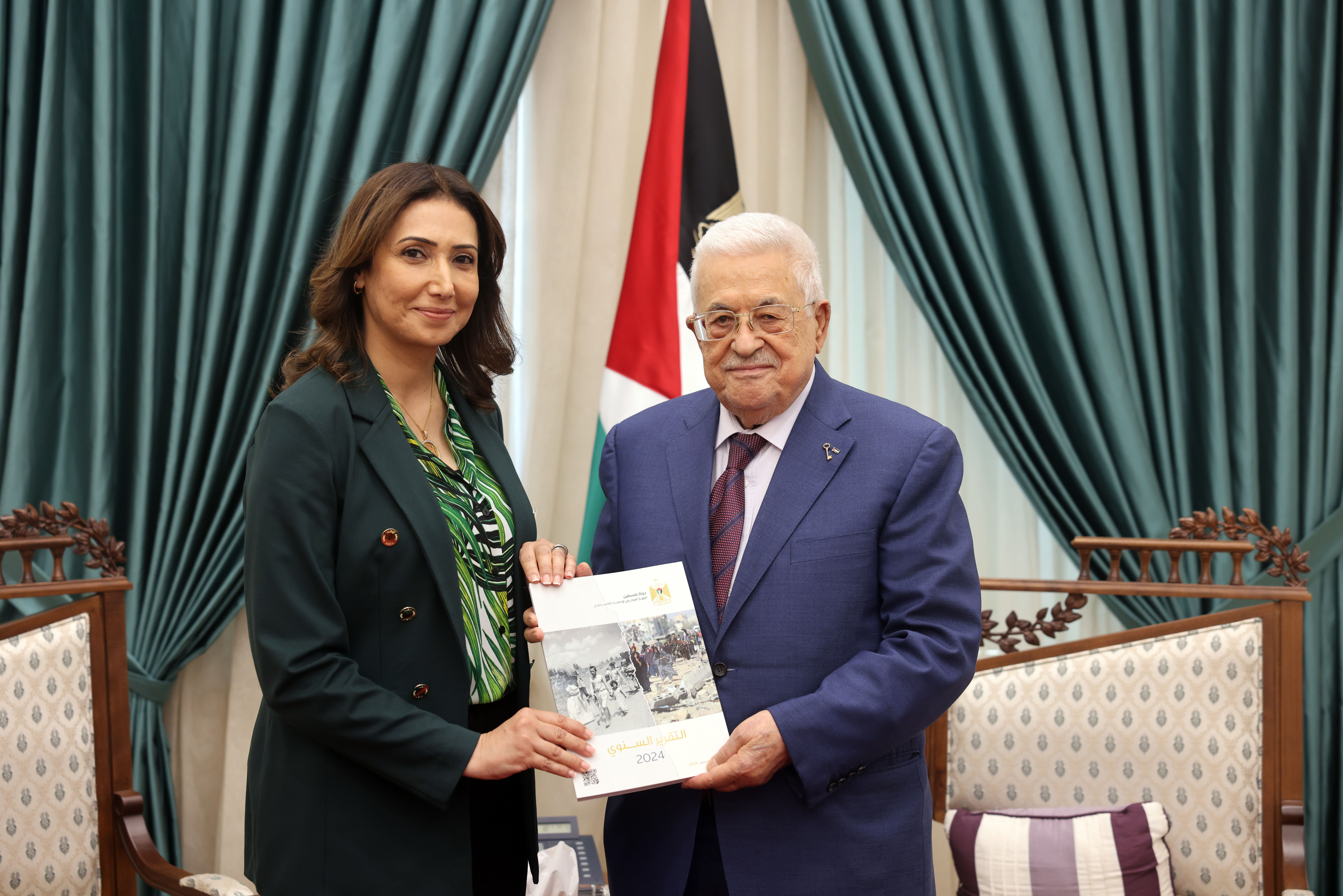 הנשיא אבו מאזן קיבל את הדוח השנתי של הלמ"ס הפלסטיני לשנת 2024