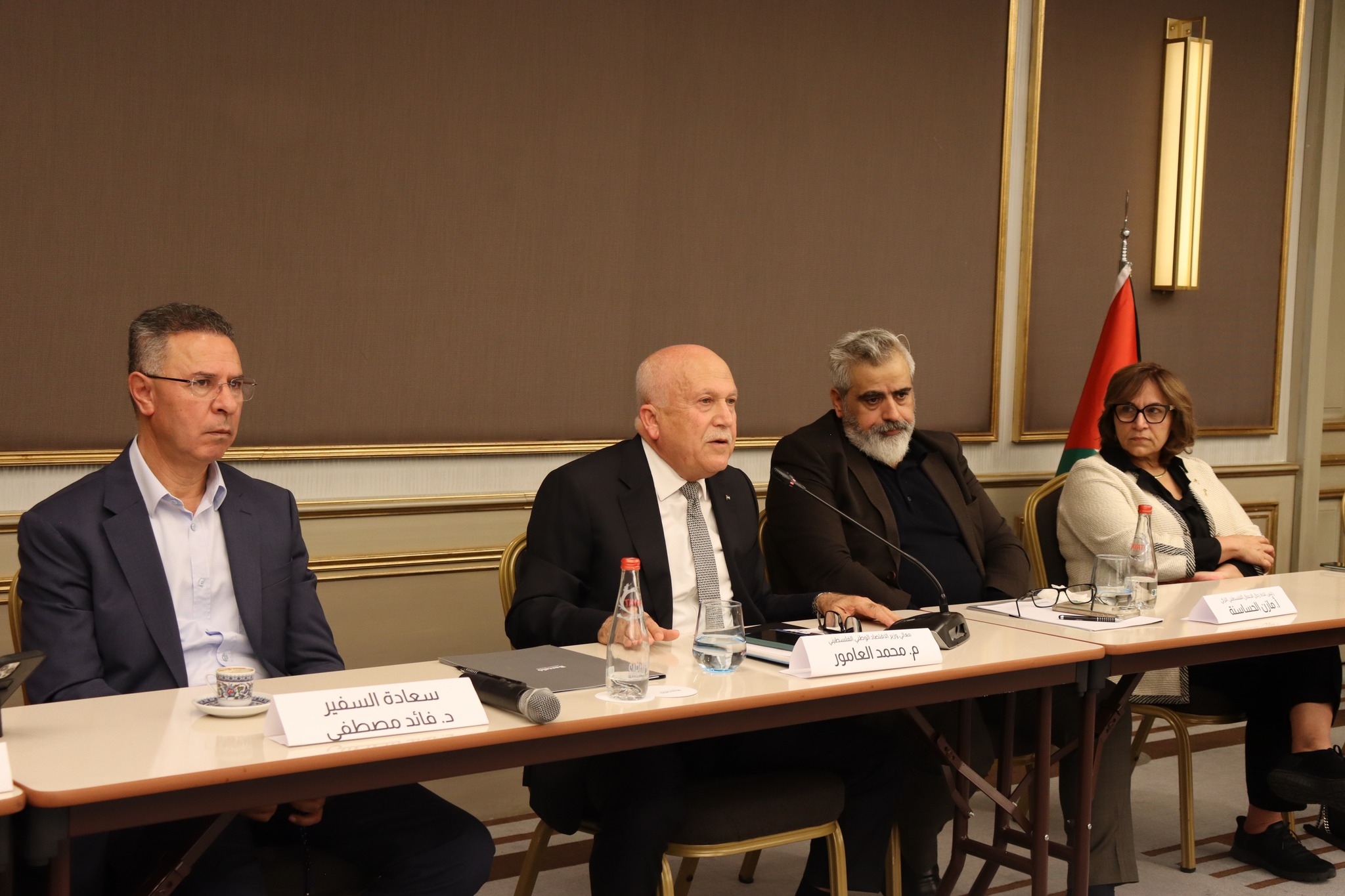 שר הכלכלה הפלסטיני הציג באיסטנבול מנגנון חדש להקלת הסחר עם טורקיה