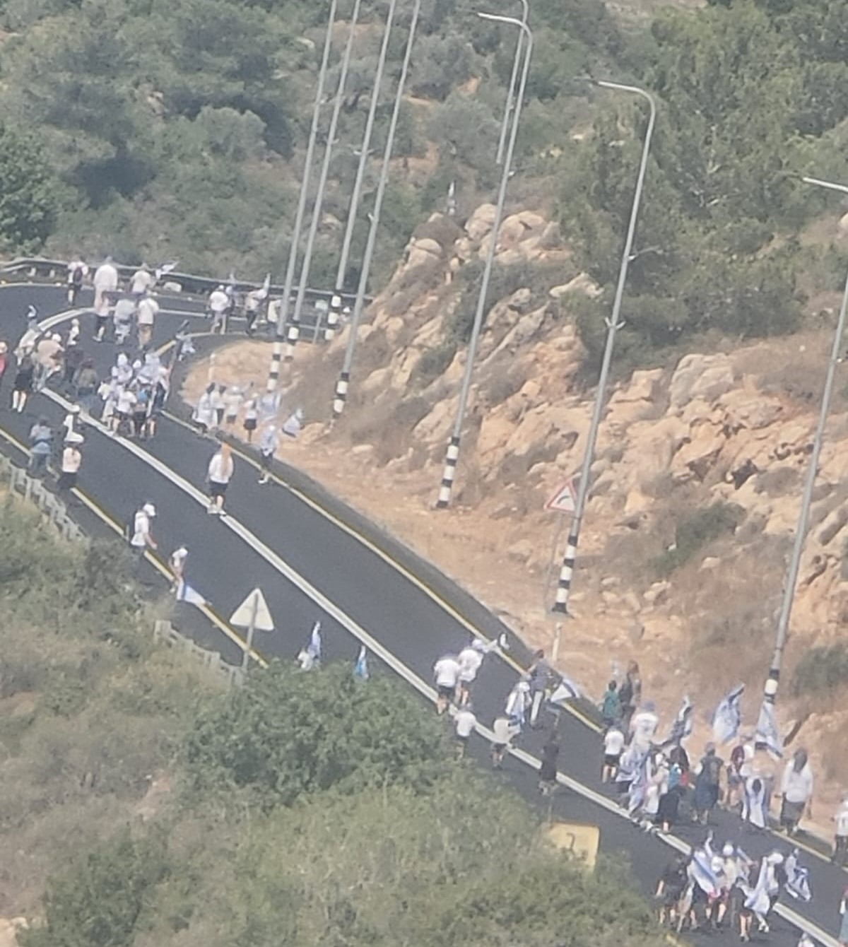 עשרות מתנחלים בצעדה פרובוקטיבית בצפון-מערב רמאללה – בליווי כוחות הכיבוש