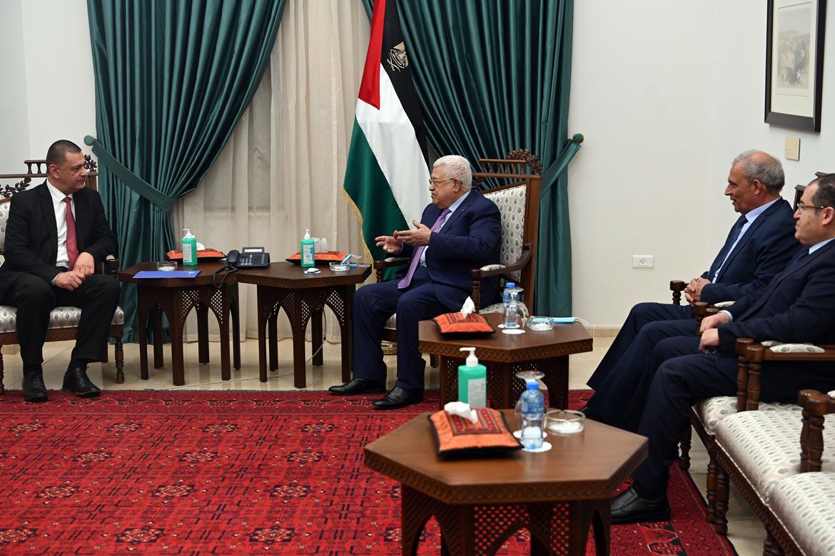 נשיא רומניה הזמין את הנשיא עבאס לבקר בארצו   