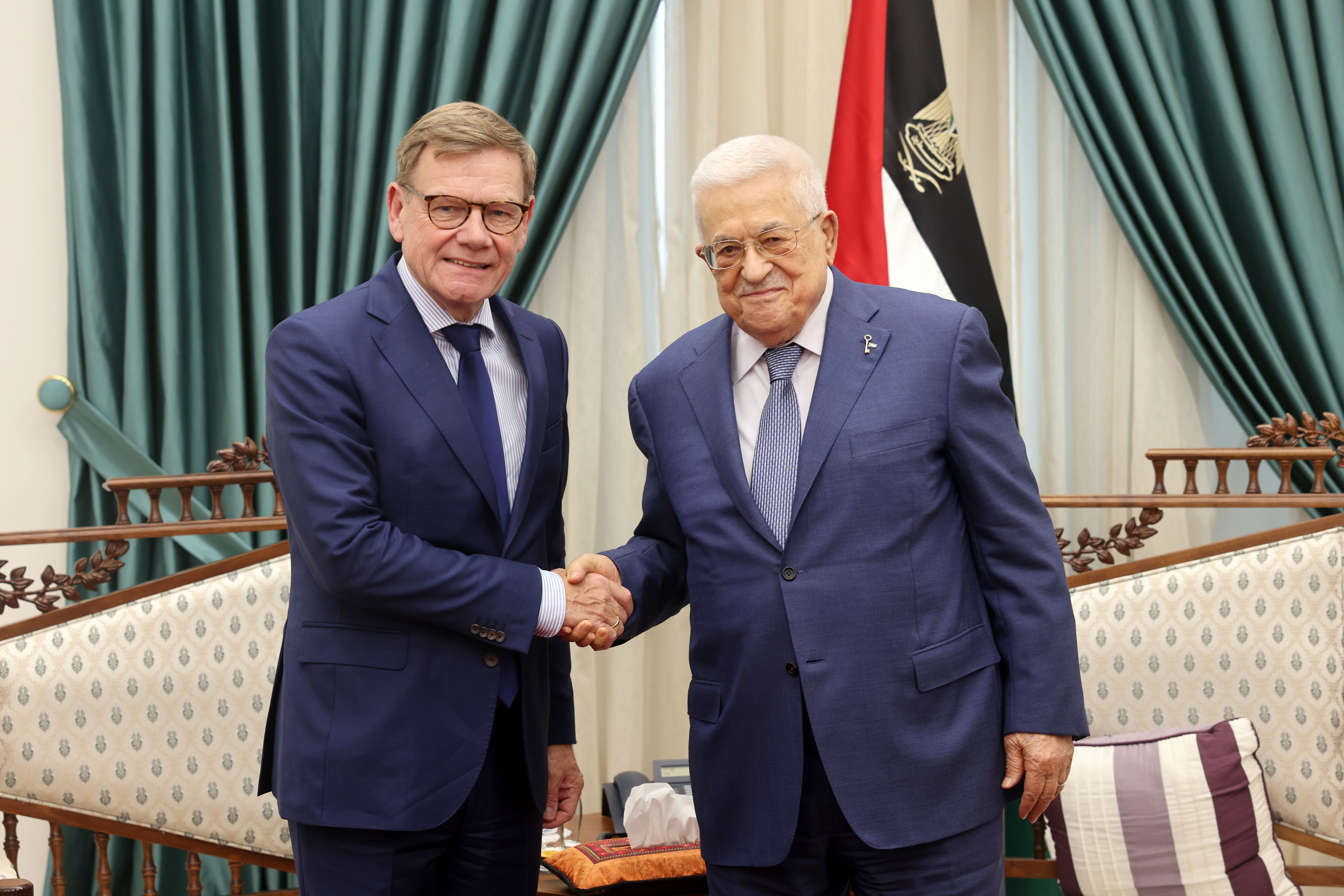 הנשיא אבו מאזן נפגש עם שר החוץ הגרמני ברמאללה