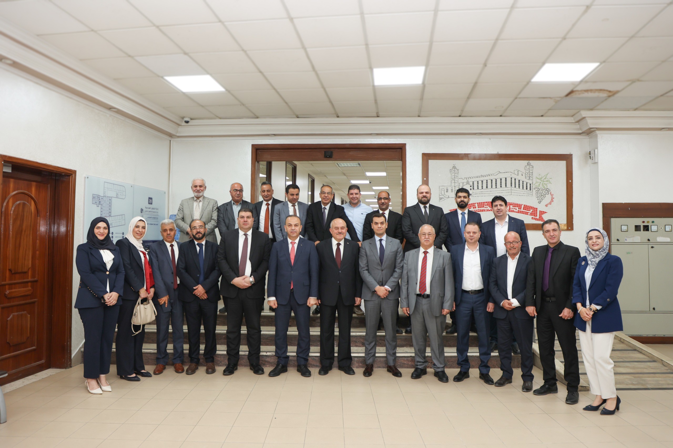 משלחת שרים ביקרה בעיריית חברון והביעה תמיכה בפרויקטי הפיתוח של העיר