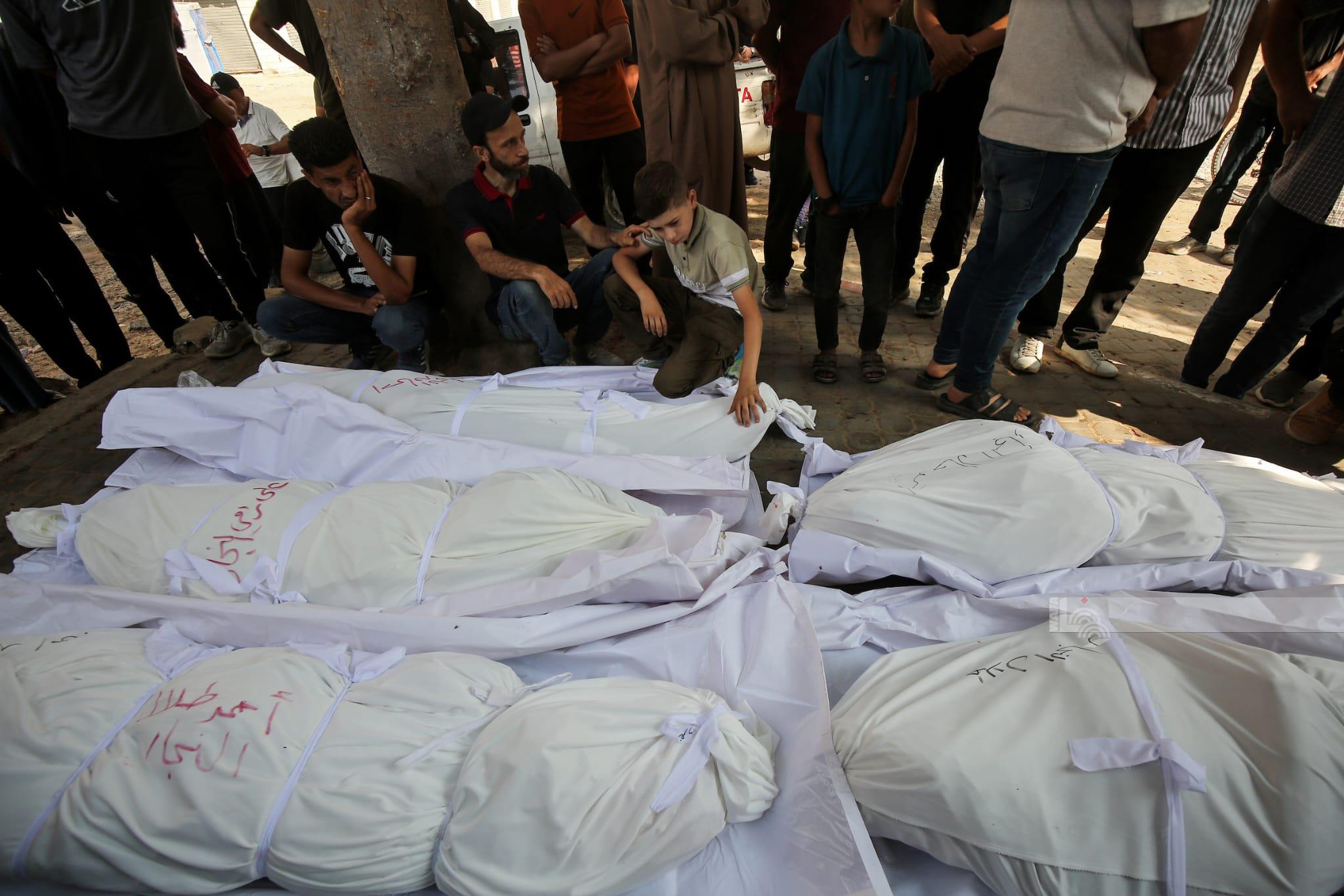 9 הרוגים בהפגזה של כוחות הכיבוש על ממתינים לסיוע בצפון־מערב עזה