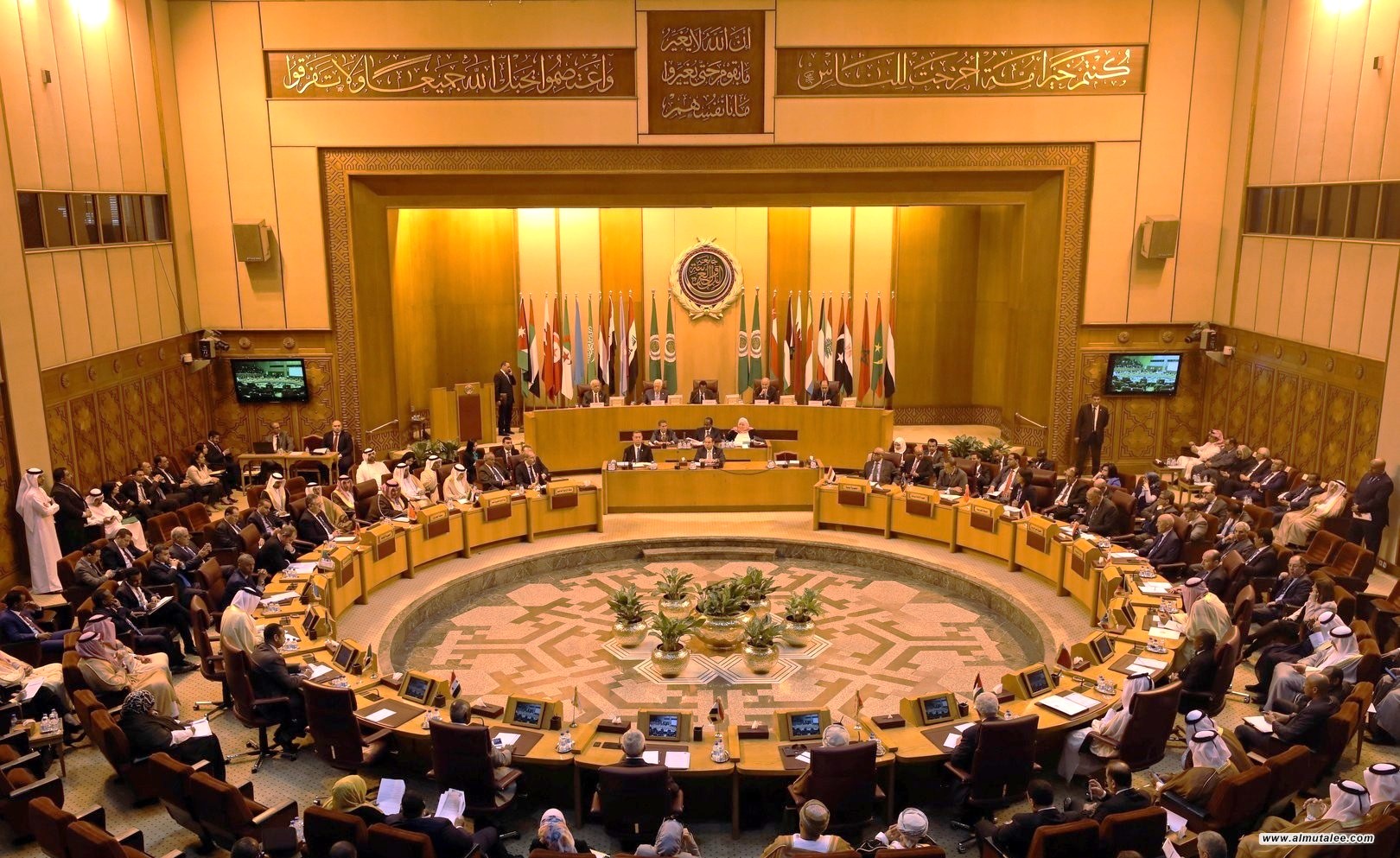 נפתח כינוס החירום של הליגה הערבית לדיון בסגירת אל־אקצא ובחוק להוצאתם להורג של אסירים