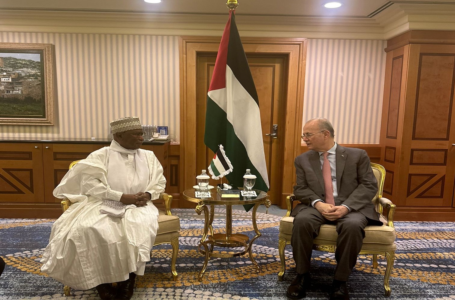 רה"מ מוסטפא וראש OIC דנו בהתפתחויות התוקפנות הישראלית המתמשכת נגד פלסטין