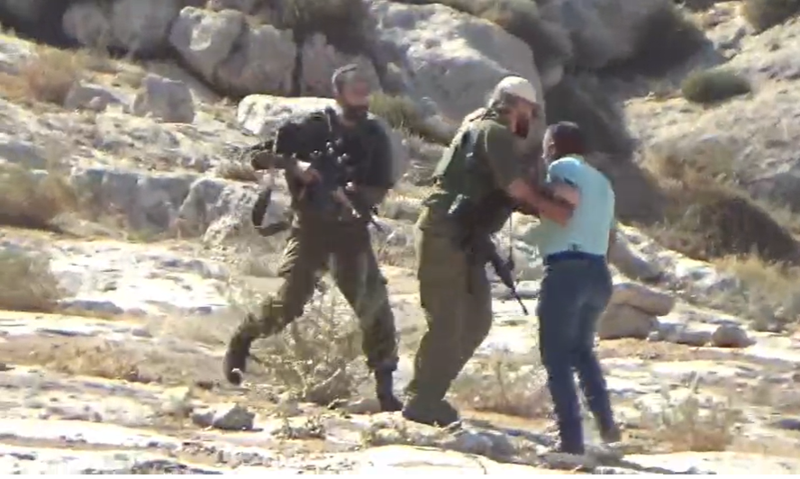 כוחות הכיבוש תקפו תושב במסאפר יטא ועצרו אותו; מתנחלים ערכו סיורים פרובוקטיביים