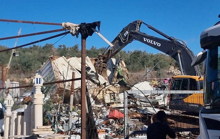 כוחות הכיבוש הרסו מבנים חקלאיים ועקרו יותר מ־300 עצים מצפון לחברון