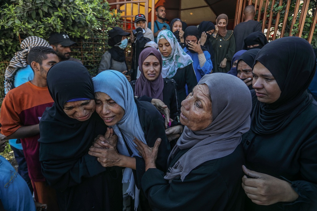 שמונה מבני משפחה אחת נהרגו בתקיפת כוחות הכיבוש בשכונת זיתון