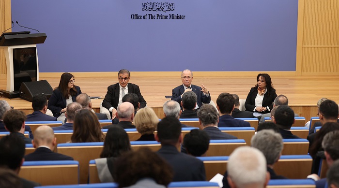 ראש הממשלה הפלסטיני: "גיבוש תוכנית שיקום לעזה – בשיתוף האו"ם, האיחוד האירופי והבנק העולמי"