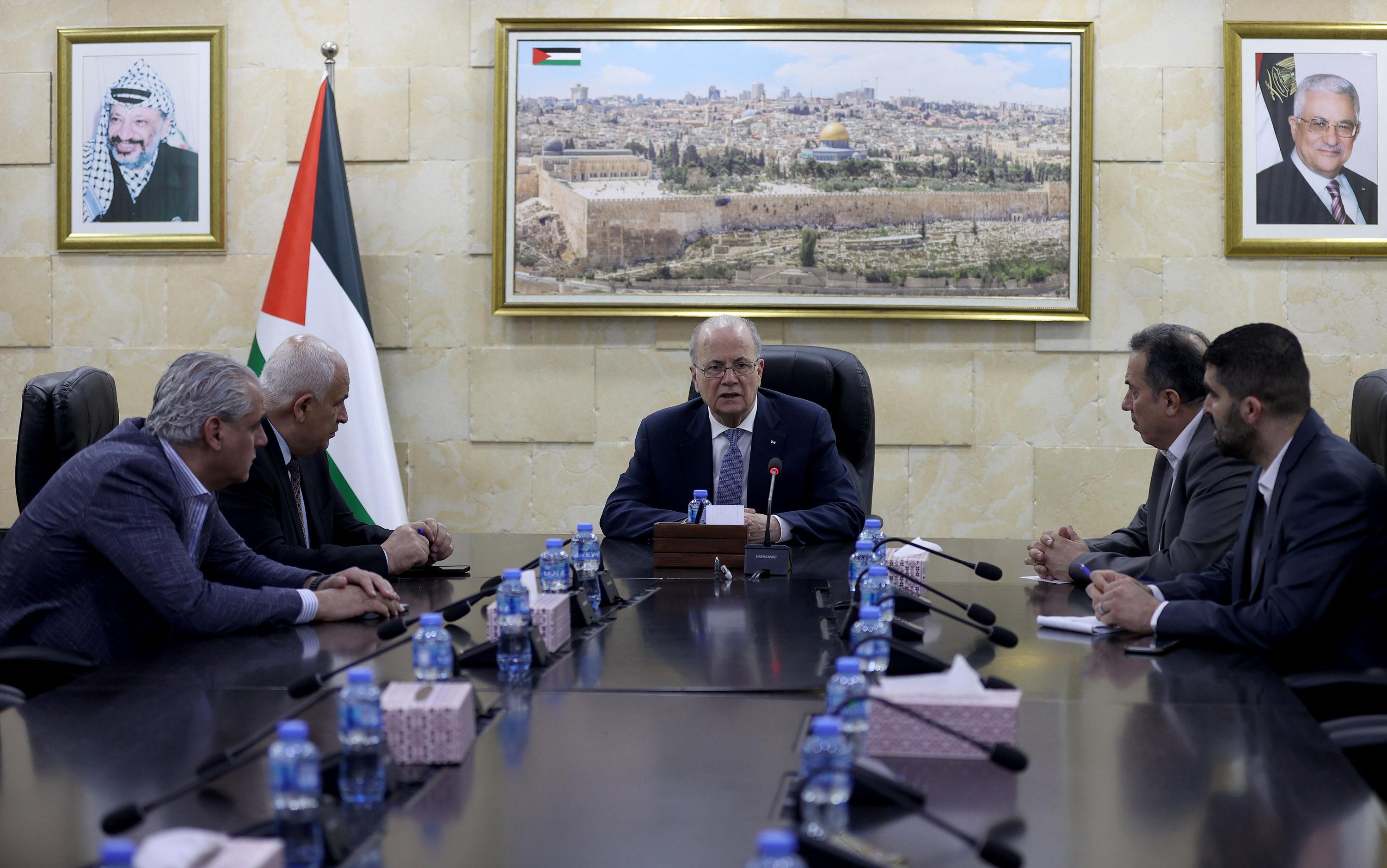 הממשלה הפלסטינית: ועדות החירום הופעלו בכל המחוזות – אין מחסור במזון או דלק