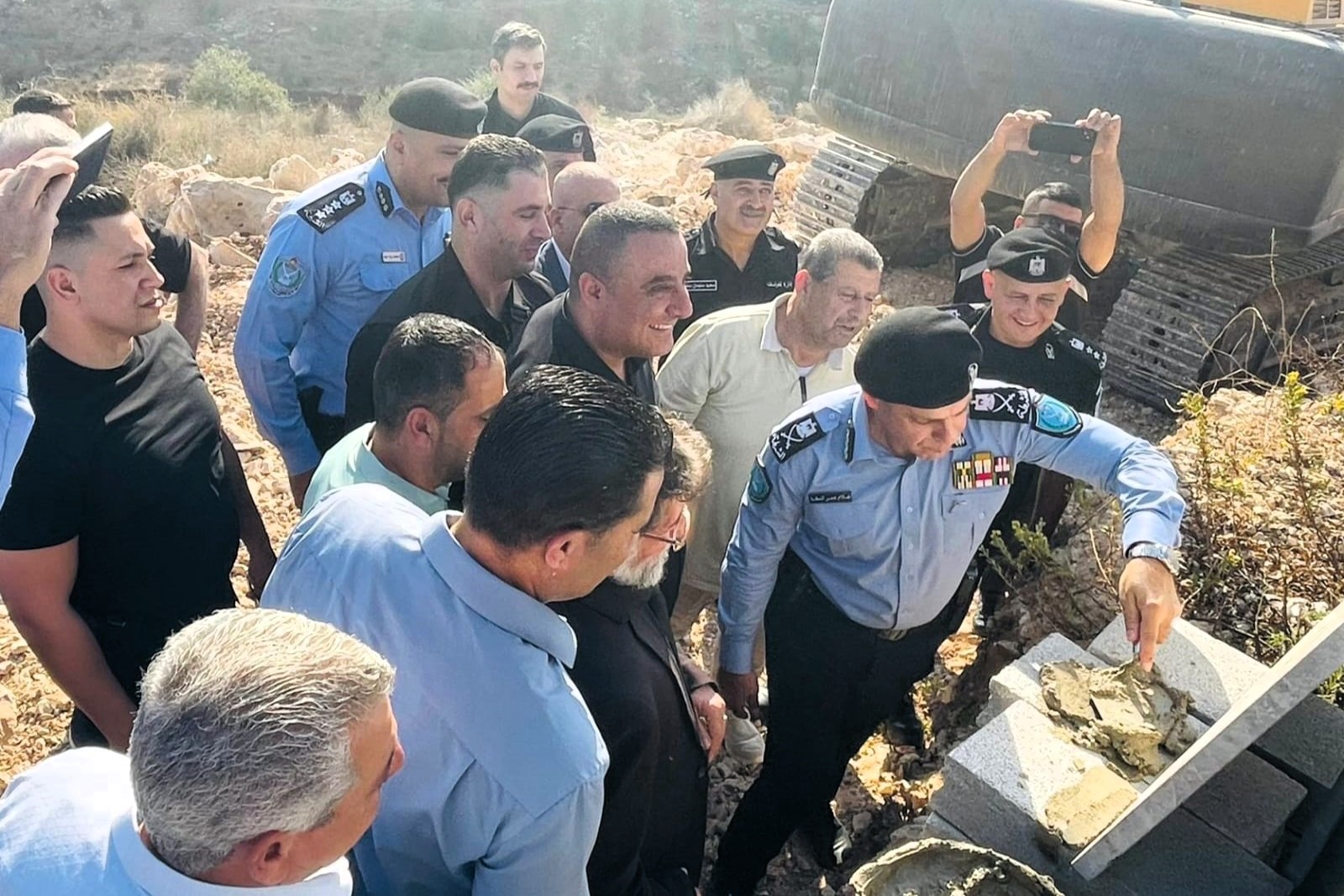 האלוף עלאם א־סקא הניח את אבן הפינה לתחנת משטרה חדשה בבדיא