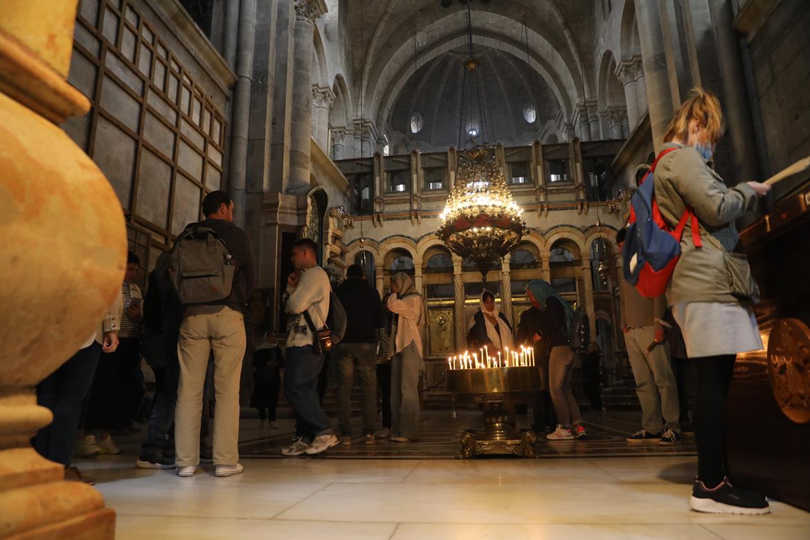 כנסיות פלסטין ציינו את "שבת האור" תחת מגבלות קשות בירושלים