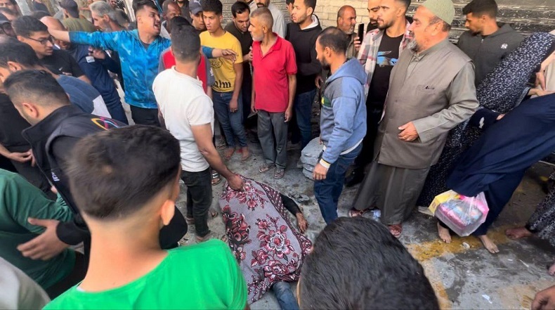 לפחות 12 הרוגים ועשרות פצועים, בהם נשים וילדים, בתקיפות כוחות הכיבוש בעזה; יותר מ־32 הרוגים מאז הבוקר