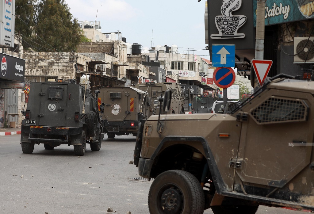 הכיבוש הסלים את מתקפתו בטולכרם: פשיטות אלימות, מחסומים וסגירת עיירות – בתים הפכו לעמדות צבא