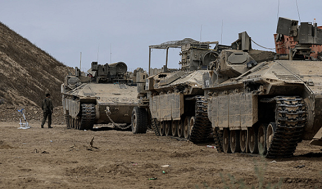 קרן הפנסיה הנורווגית השעתה שתי חברות המספקות נשק לצבא הכיבוש