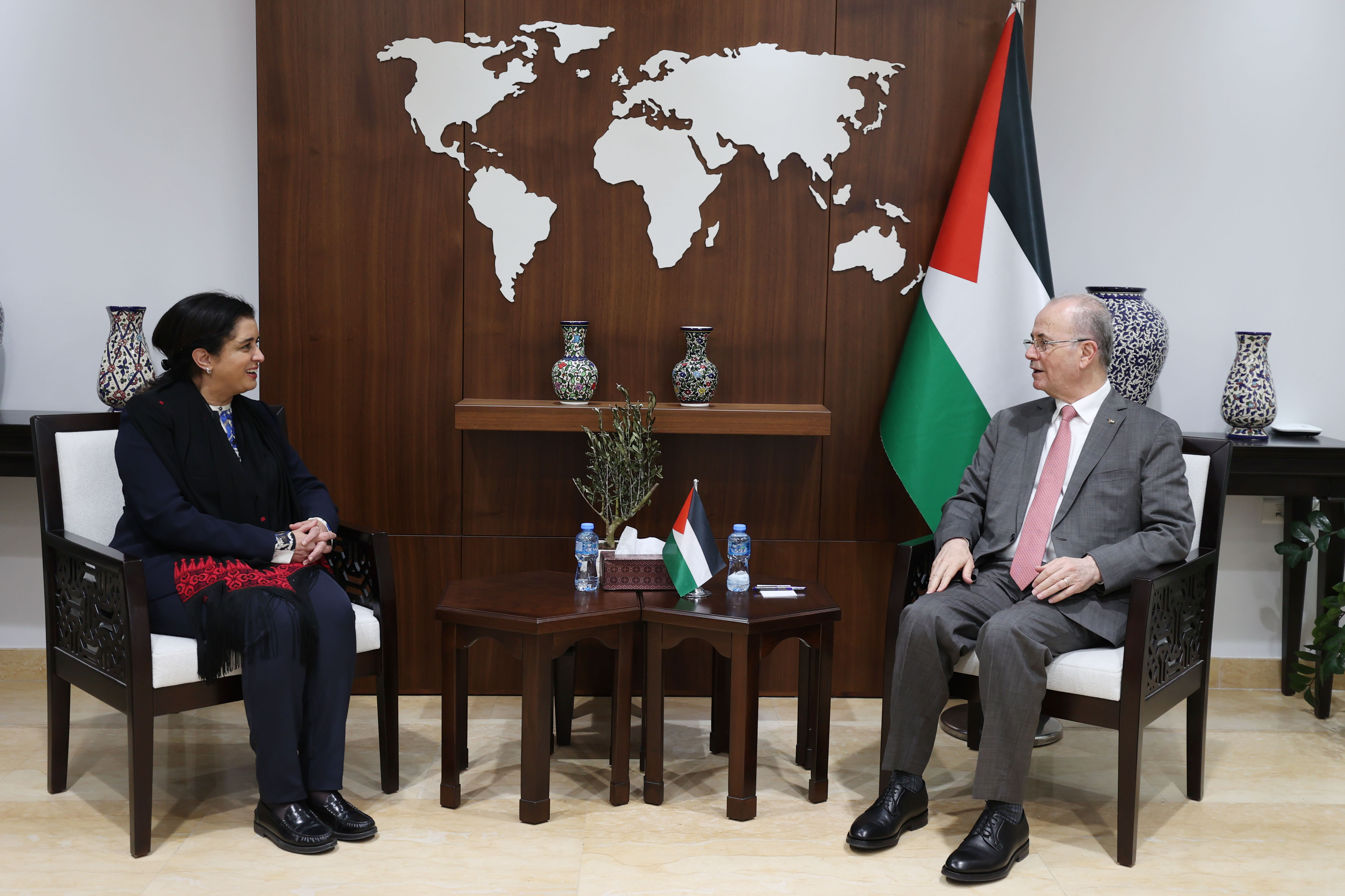 ראש הממשלה נפגש עם נציגת ארגון הבריאות העולמי לחיזוק שיתוף הפעולה הבריאותי בעזה