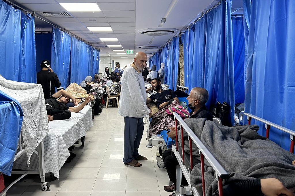מקורות רפואיים ברצועת עזה: מחסור חמור בחומרי בדיקה במעבדות ובבנקי הדם