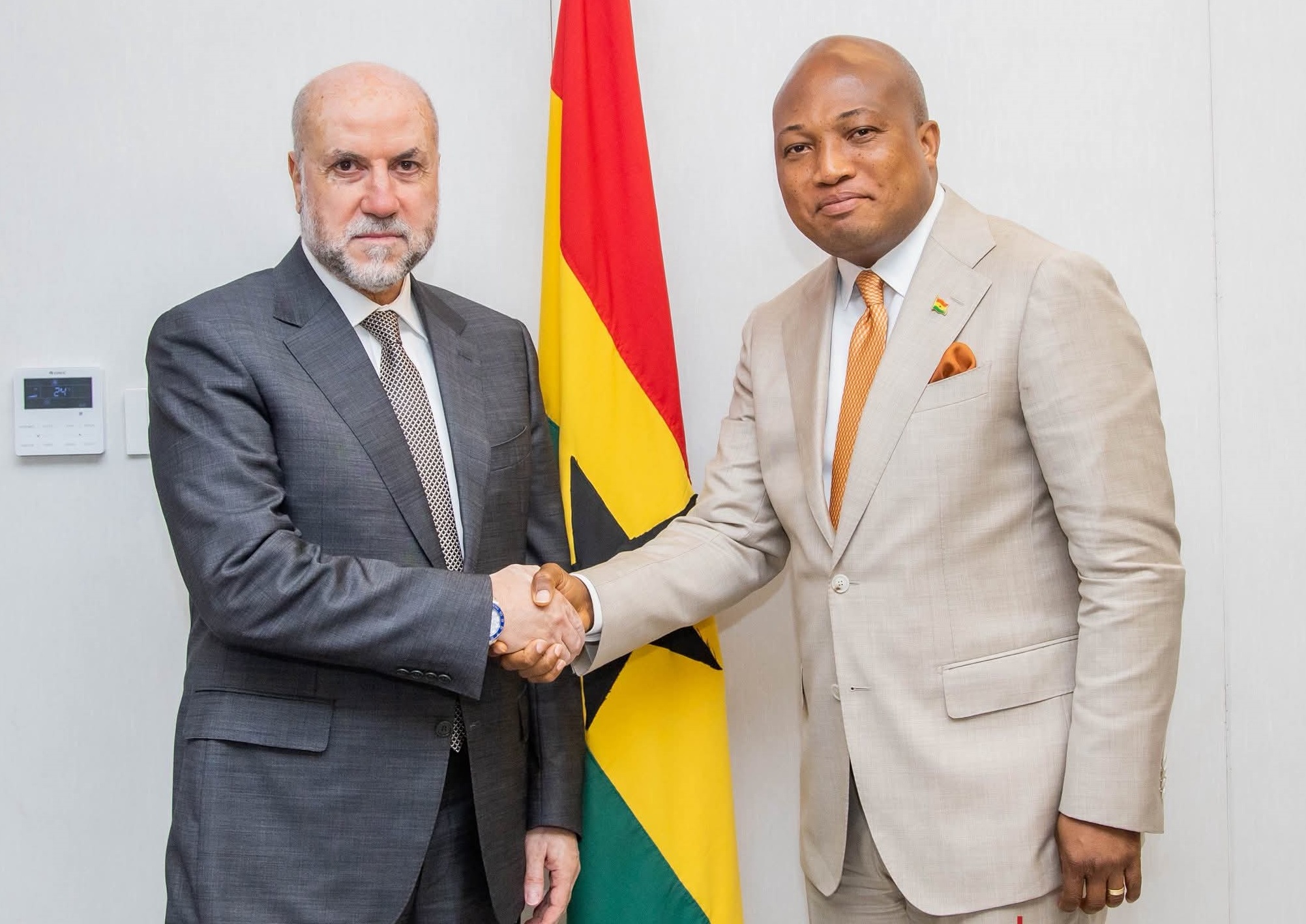 היועץ לענייני דת עדכן את שר החוץ של גאנה על המאמצים לעצירת הלחימה בעזה