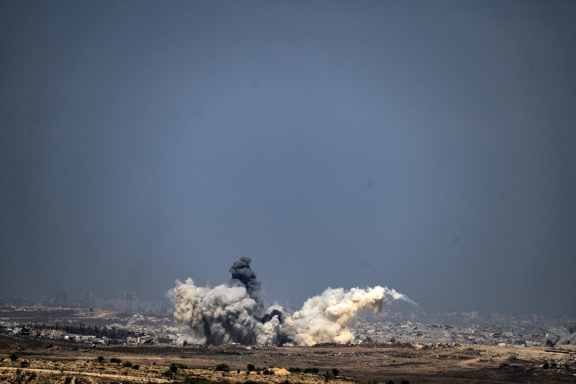 עלייה במספר ההרוגים במתקפת הכיבוש על רצועת עזה ל־62,004 ו־156,230 פצועים