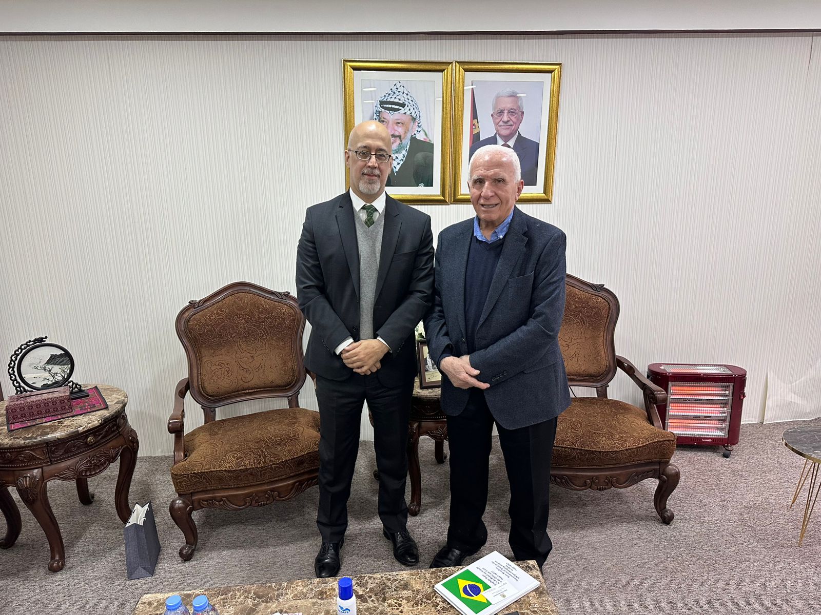 עזאם אל־אחמד נפגש עם נציג ברזיל בפלסטין ודן עמו בהתפתחויות האחרונות בשטחים הפלסטיניים