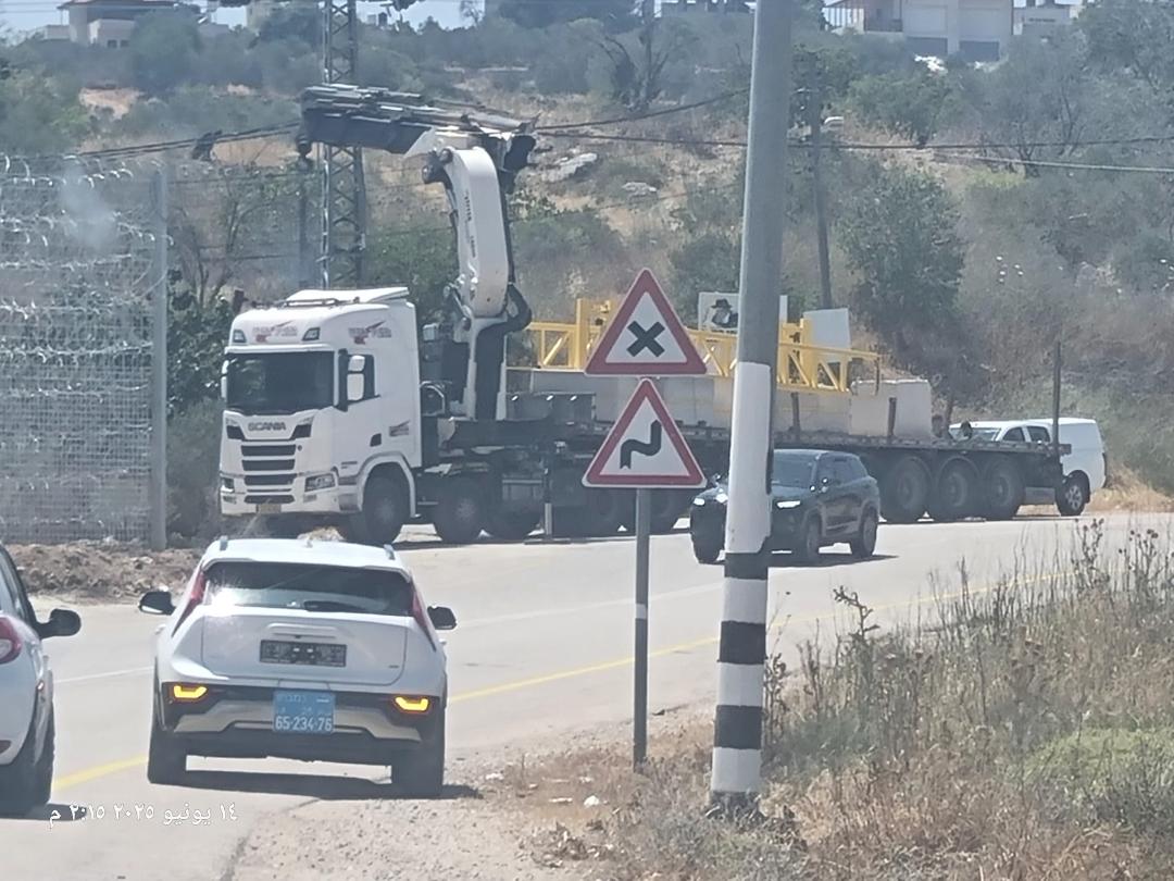 כוחות הכיבוש פשטו על הלבן א-שרקייה שבדרום שכם, עצרו צעירים וחסמו את הכניסה לכפר