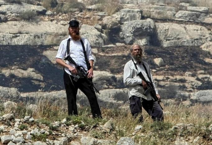 שלושה פלסטינים נפצעו מירי מתנחלים בכפר אל־מניא שליד בית לחם