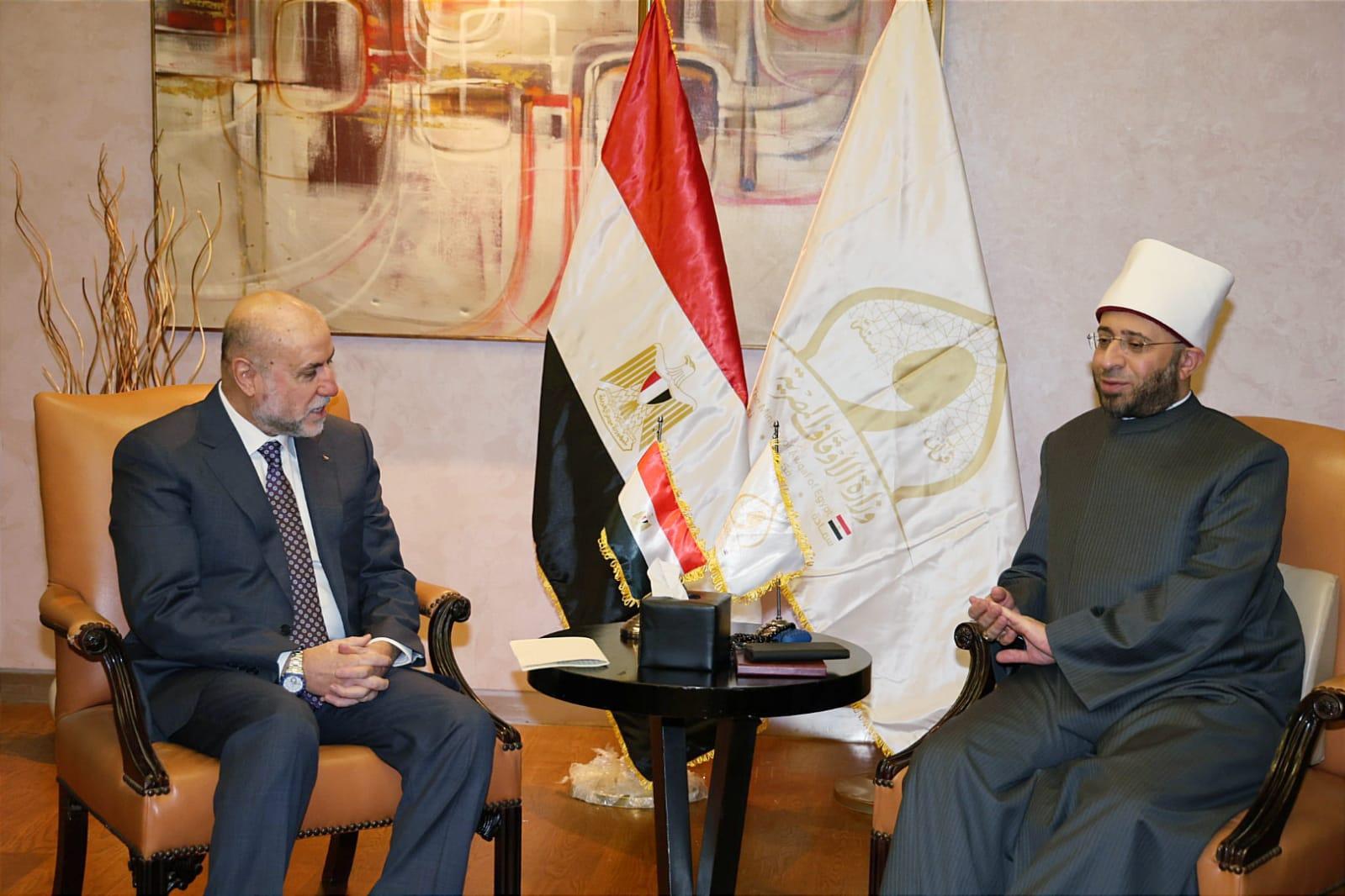 אל־הבאש דן עם שר הדתות המצרי בשיתוף פעולה ובהגנה על המקומות הקדושים