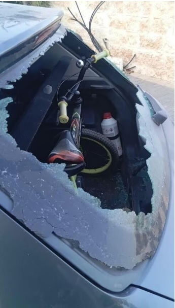 מתנחלים תקפו מתפללים במסגד באידנא שממערב לחברון; כוחות הכיבוש עצרו שבעה תושבים