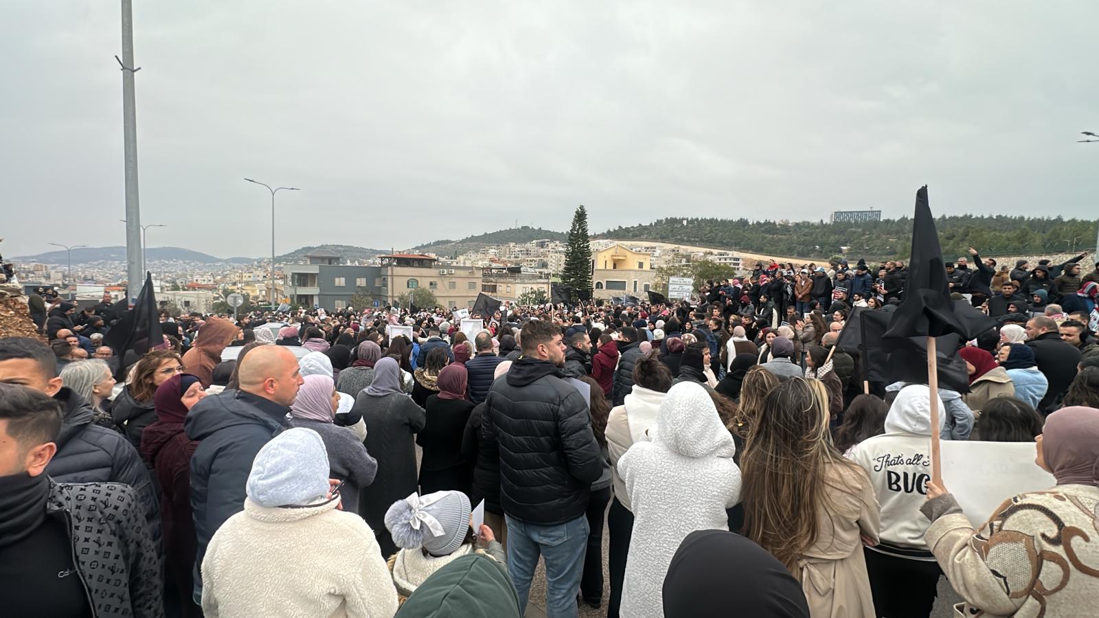 עשרות אלפים הפגינו בסח’נין נגד הפשיעה והאלימות והאשימו את משטרת ישראל בהזנחה ובשיתוף פעולה