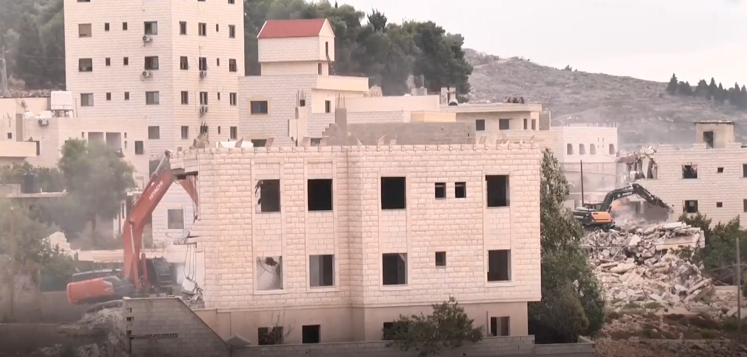 כוחות הכיבוש הרסו שני בתים בשכם