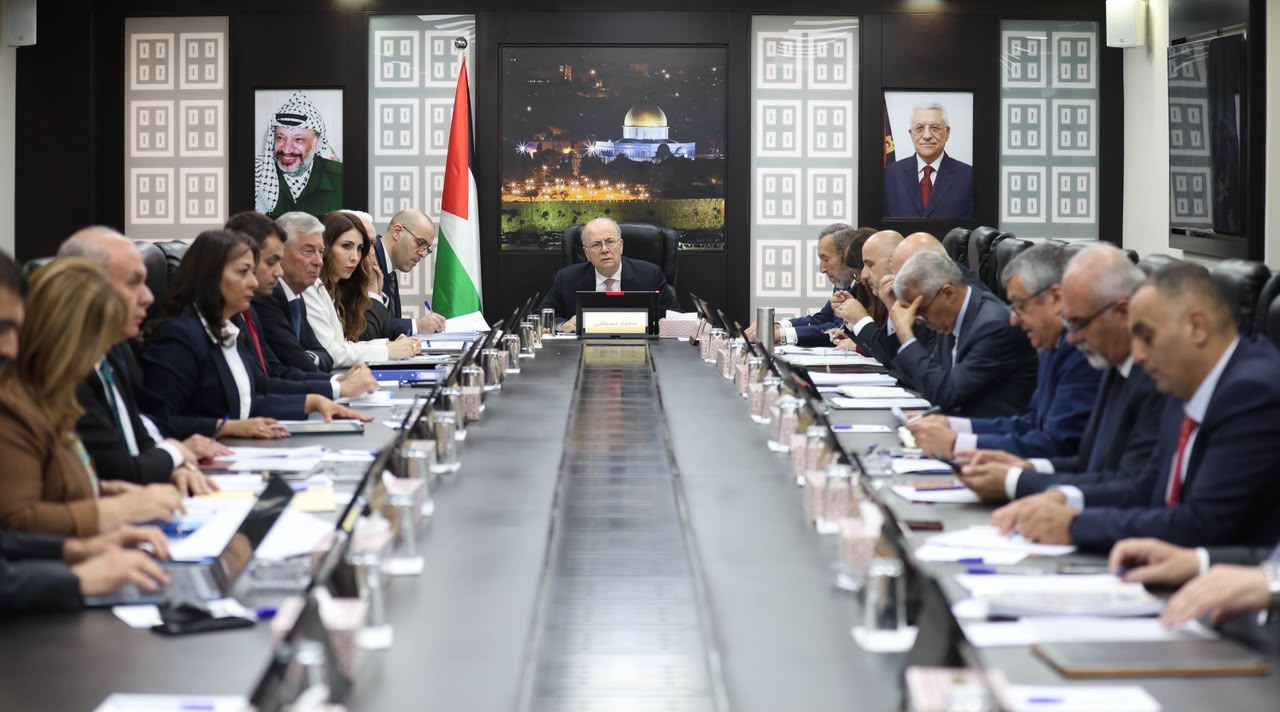 הממשלה הפלסטינית מזהירה: צמצום המימון לתוכניות הסיוע בעזה יעמיק את סבל התושבים