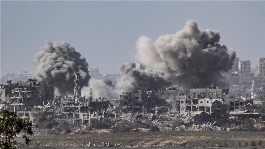 כוחות הכיבוש מפוצצים בתים ממזרח לשכונת זייתון ותוקפים אזורים שונים ברצועת עזה