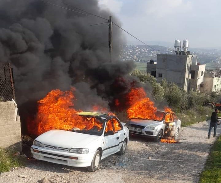 טרוריסטים הציתו שתי מכוניות בכפר בורין