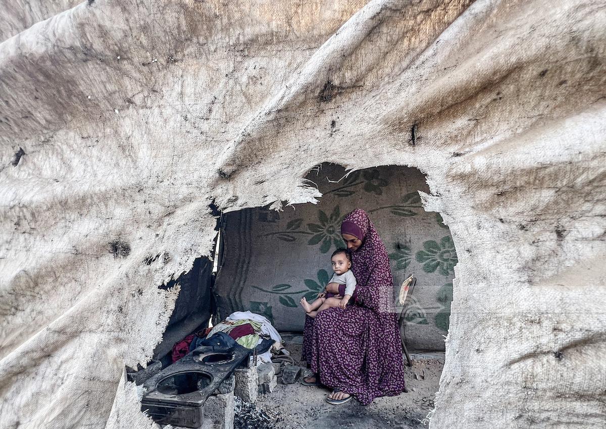 אונר״א: 17 מבנים קרסו ו־42 אלף אוהלים ניזוקו ברצועת עזה באמצע החודש