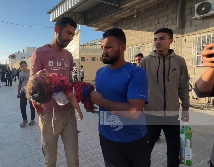 61 הרוגים בעזה מאז הבוקר: 25 נהרגו בתקיפת שוק ומסעדה ברימאל, בהם העיתונאי יחיא צביח