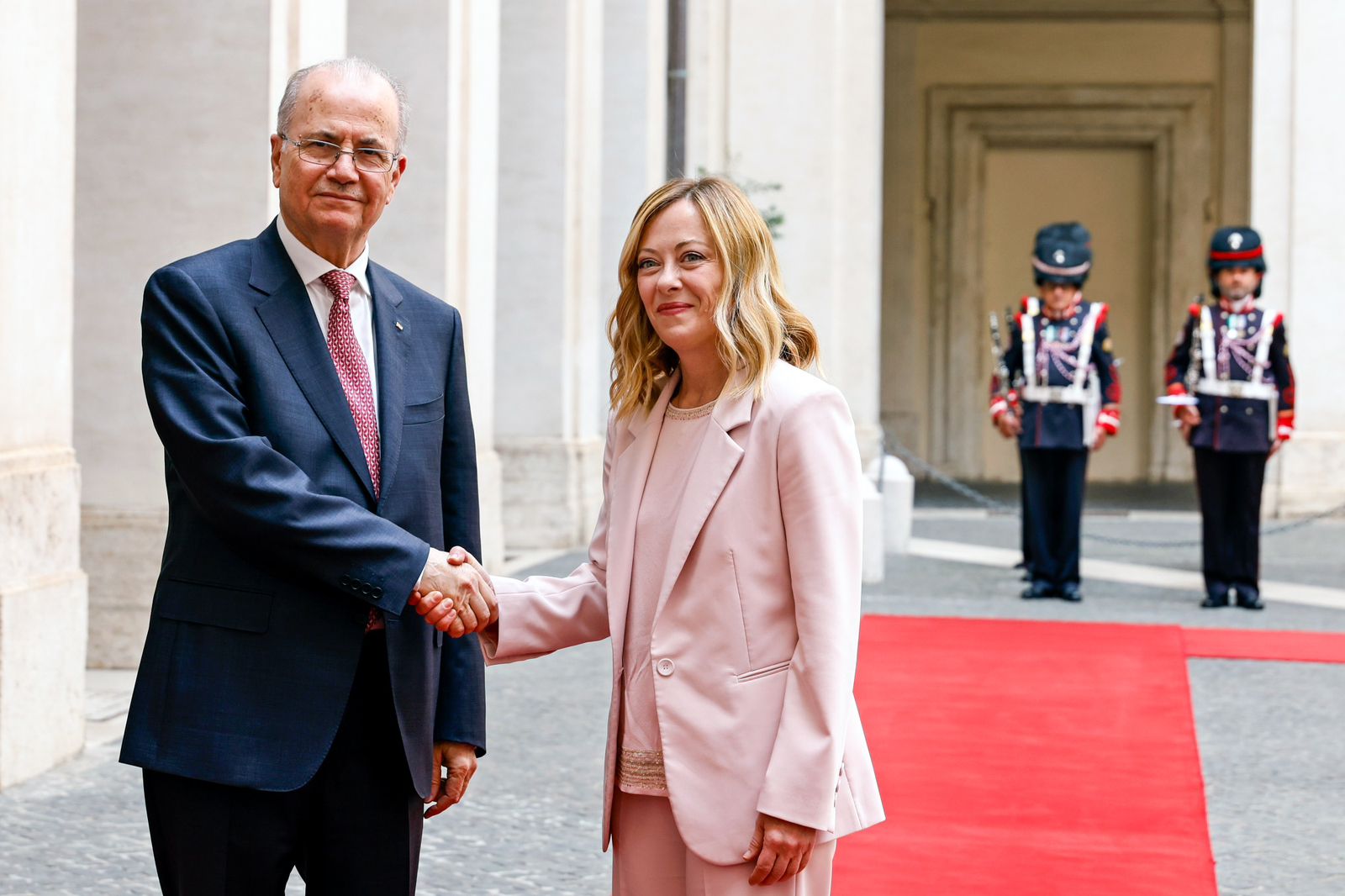 ראש הממשלה נפגש עם מקבילתו האיטלקית מאמצי הפסקת המתקפה על עזה 