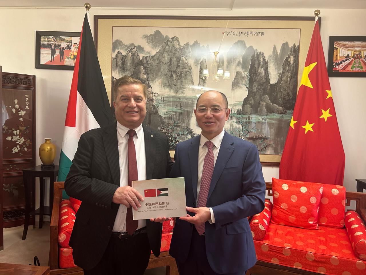 ג'ואד עוואד דן עם השגריר הסיני בדרכים לחיזוק היחסים הדו-צדדיים