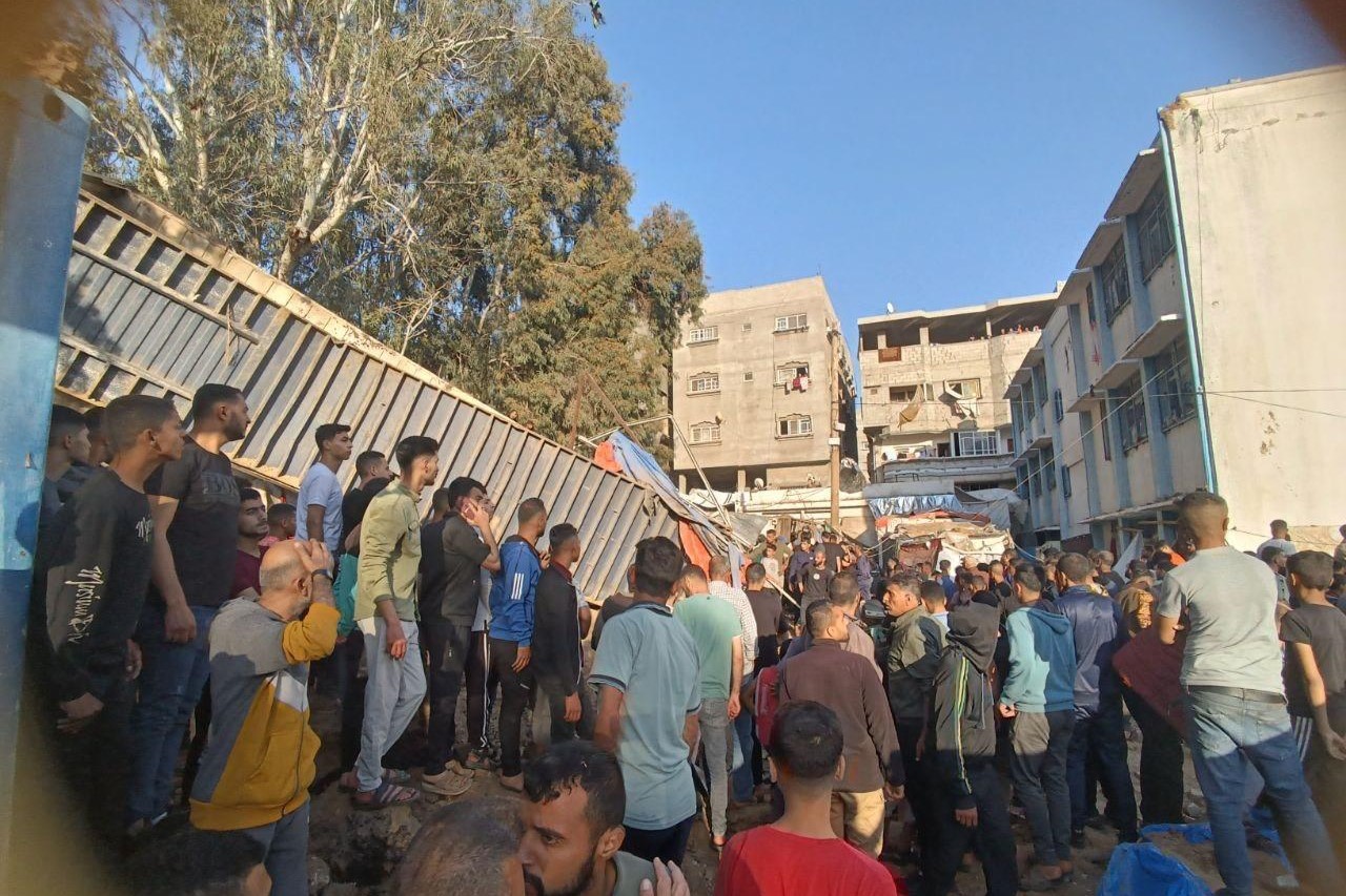 17 הרוגים, בהם 7 ילדים, בתקיפת בית ספר במזרח מחנה אל־בורייג'