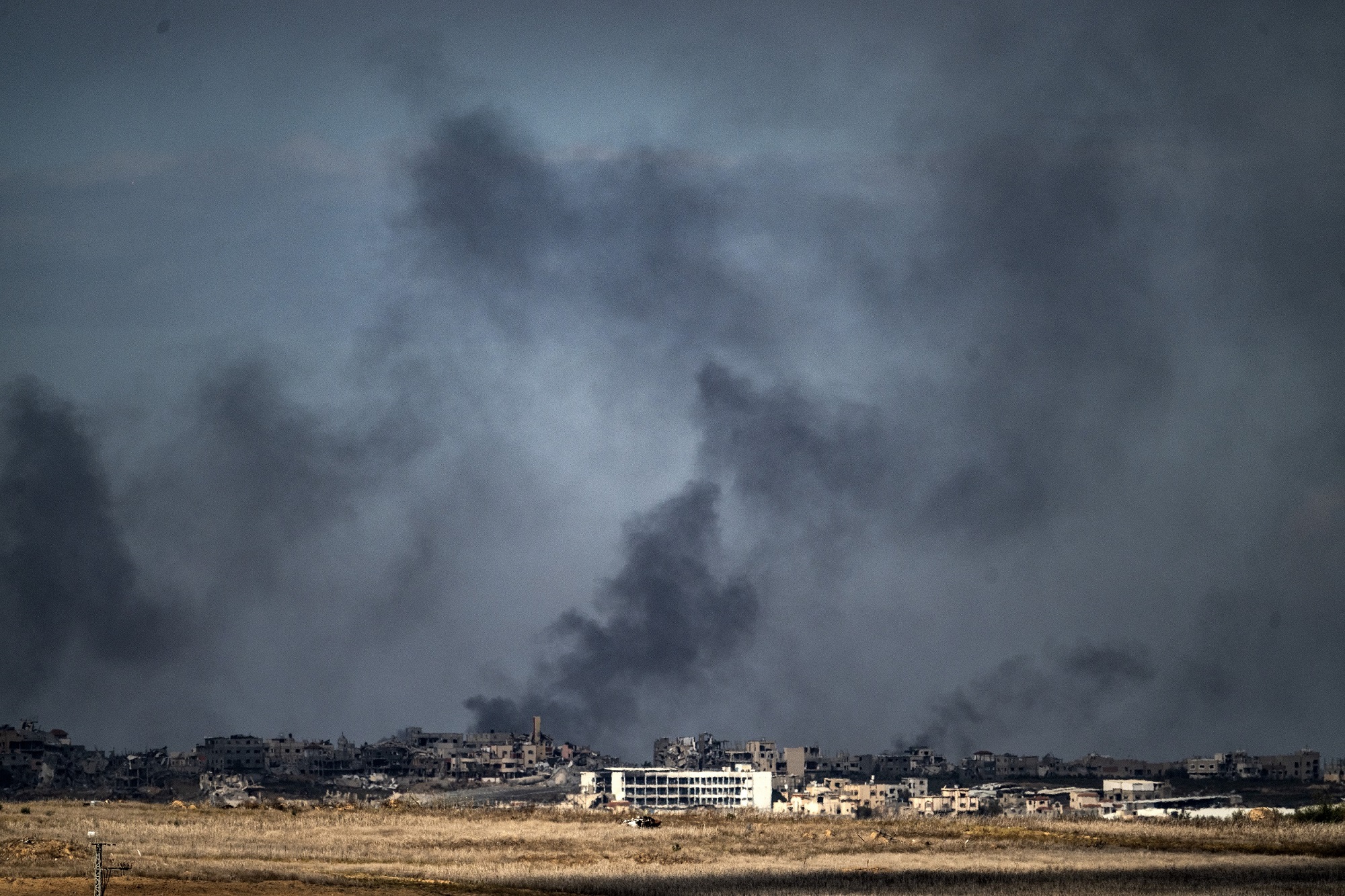 פצועים בתקיפות כוחות הכיבוש ברצועת עזה לפני כניסת הפסקת האש לתוקף