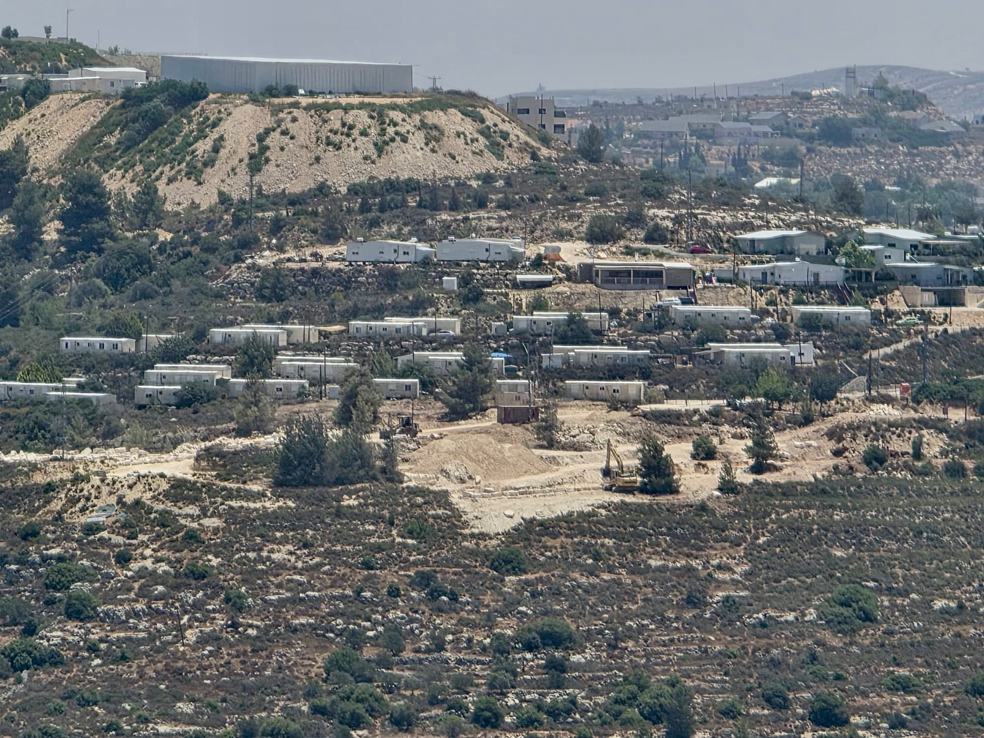 מתנחלים הקימו מאחז חדש על אדמות אום ספא שמצפון־מערב לרמאללה