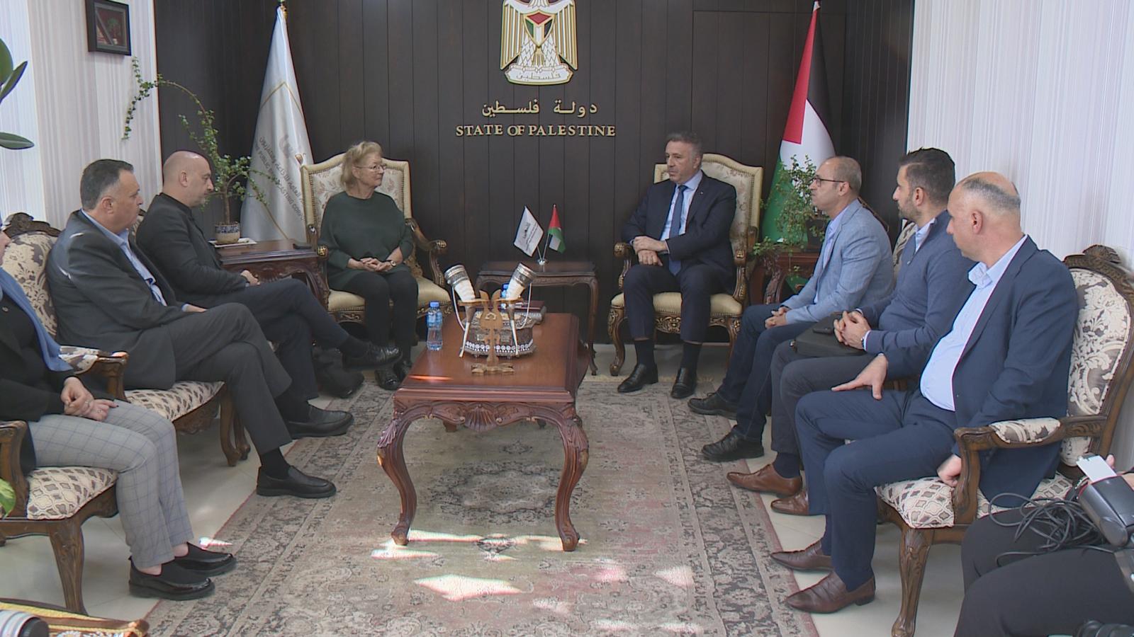 השר אחמד עסאף: "ישראל חייבת לשלם על פשעיה נגד העיתונאים הפלסטינים"