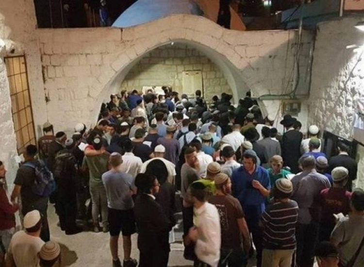 מתנחלים פלשו למקומות קדושים מוסלמיים בעוורתא, דרום־מזרחית לשכם