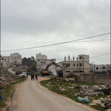 לקראת הריסת ביתו של אסיר: כוחות הכיבוש אילצו משפחות להתפנות בדורה, מדרום לחברון