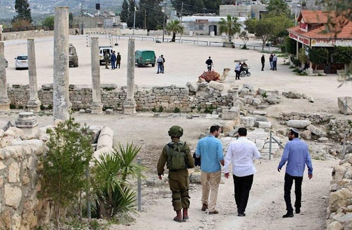 מתנחלים פלשו לאתר הארכיאולוגי בסבסטיה; כוחות הכיבוש פלשו לשכם