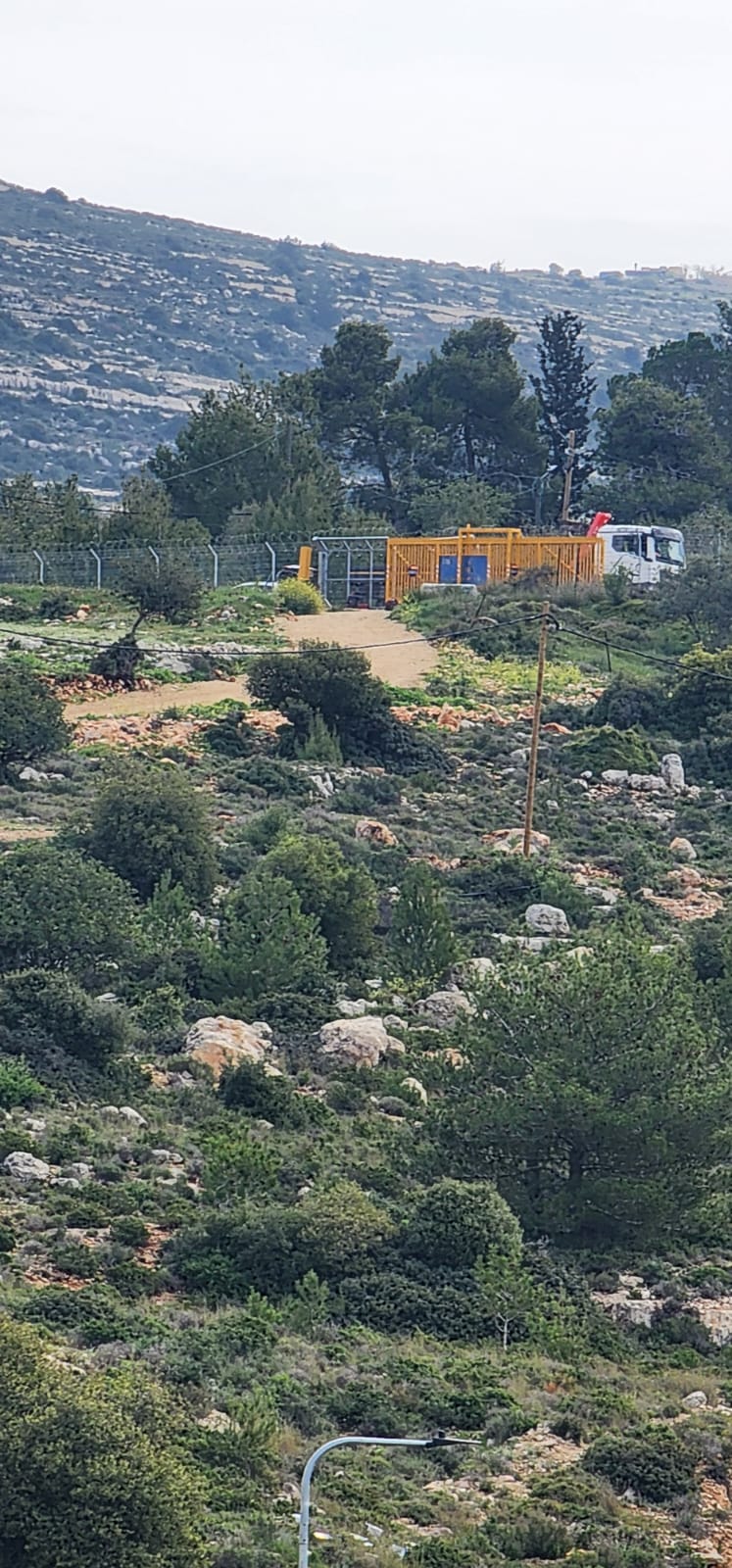 כוחות הכיבוש ומתנחלים גירשו רועים מאל-מוע'ייר, מצפון-מזרח לרמאללה