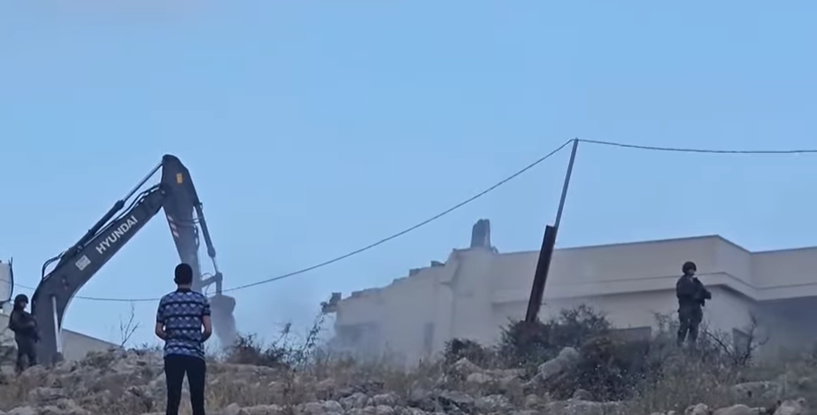 כוחות הכיבוש הרסו בתים ברמאללה ובבית לחם