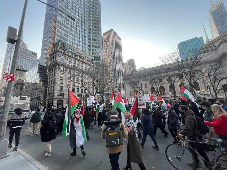 גם במנהטן דגלי פלסטין ביום האדמה