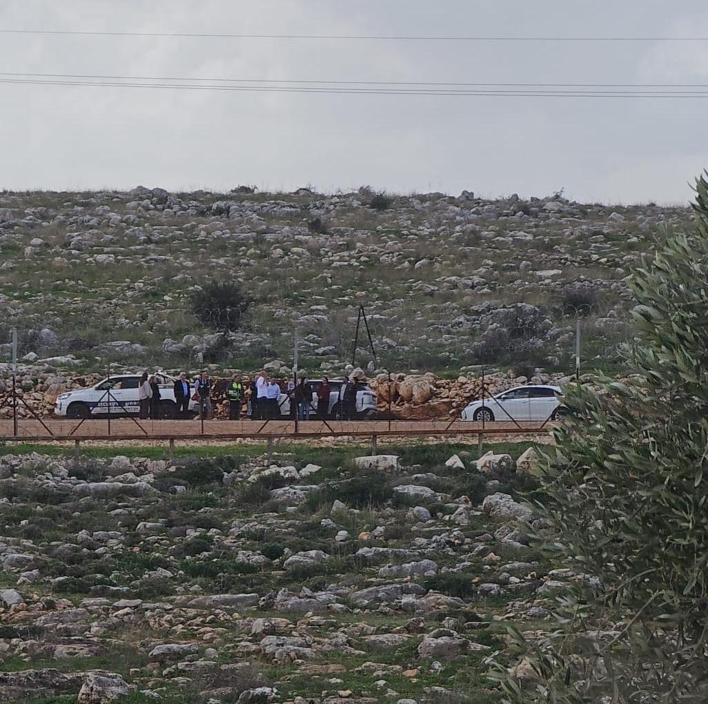 כוחות הכיבוש עיכבו חמישה צעירים בדיר בלוט ופשטו על סורטה ממערב לסלפית