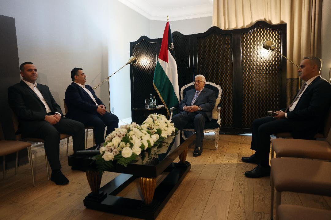 עבאס נפגש עם בניו של איסמעיל הנייה בדוחא